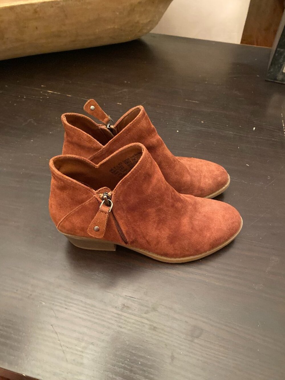 SO Angelfish Women's Ankle Boots Suede Size 6.5 Brown Color Side Zip Block Heel